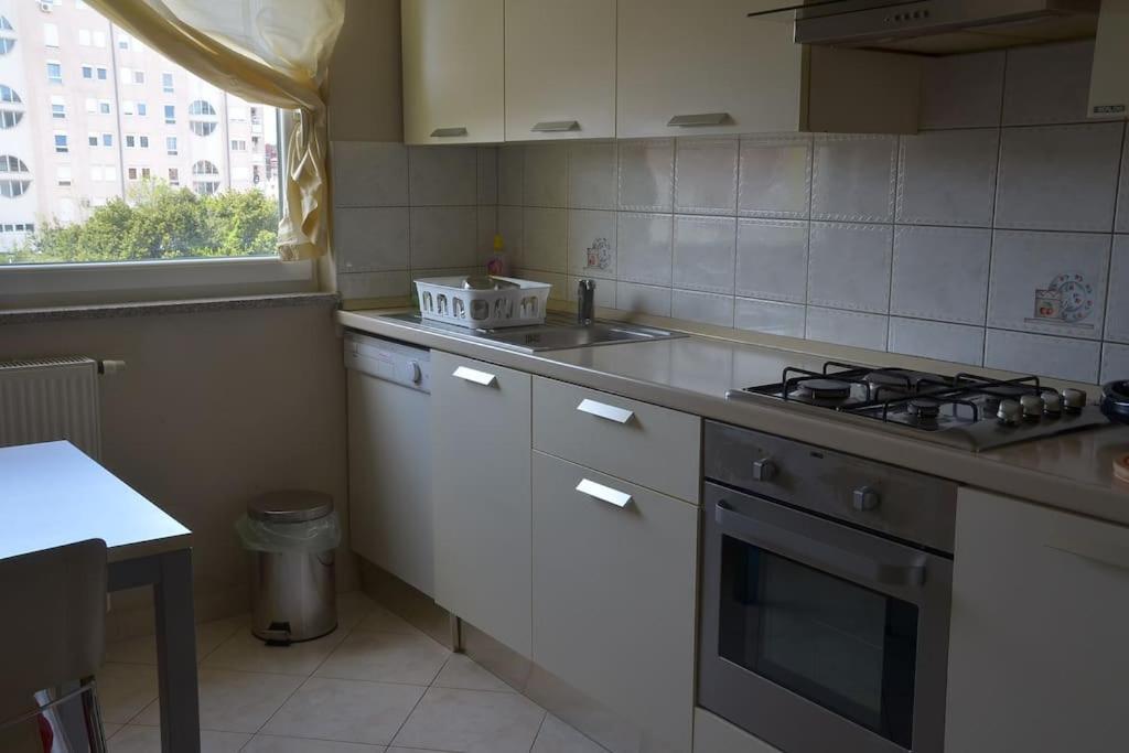Apartman Ana Pula - Calm, Free Parking, Close To Center Exterior foto