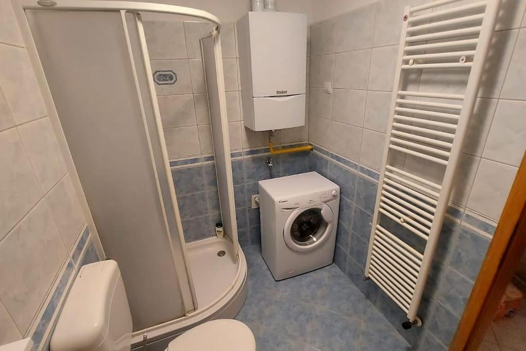 Apartman Ana Pula - Calm, Free Parking, Close To Center Exterior foto